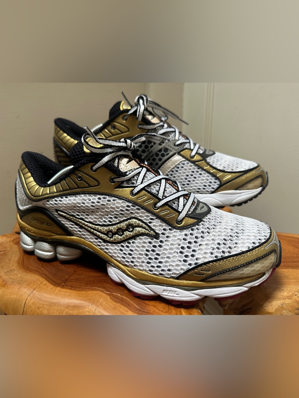 Saucony ProGrid Paramount OG - Size US Men’s 11